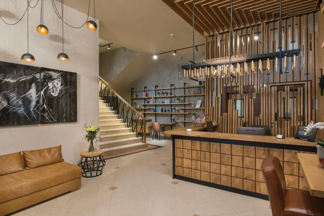 The Stay Boutique Hotel Central Square - Free Compliments - Free Wi-Fi - Top Location - Nearby Paid Parking Plovdiv